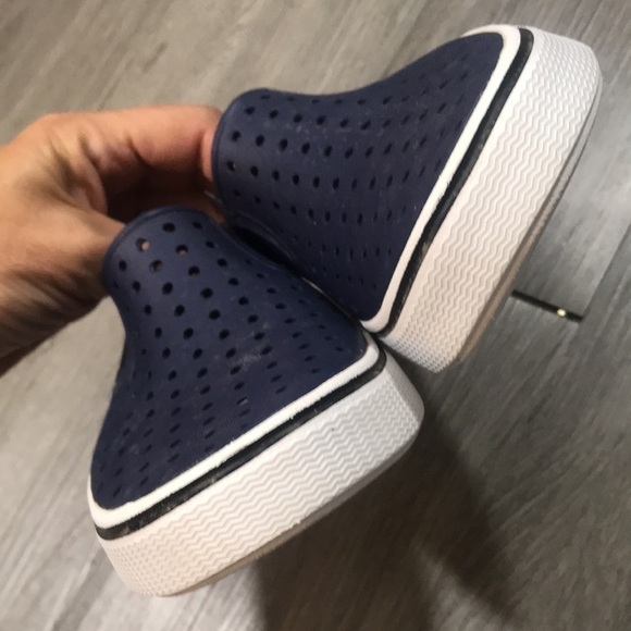 Native Miles Casual Navy Blue Unisex Loafers         Size M-5 W-7 - Picture 5 of 8